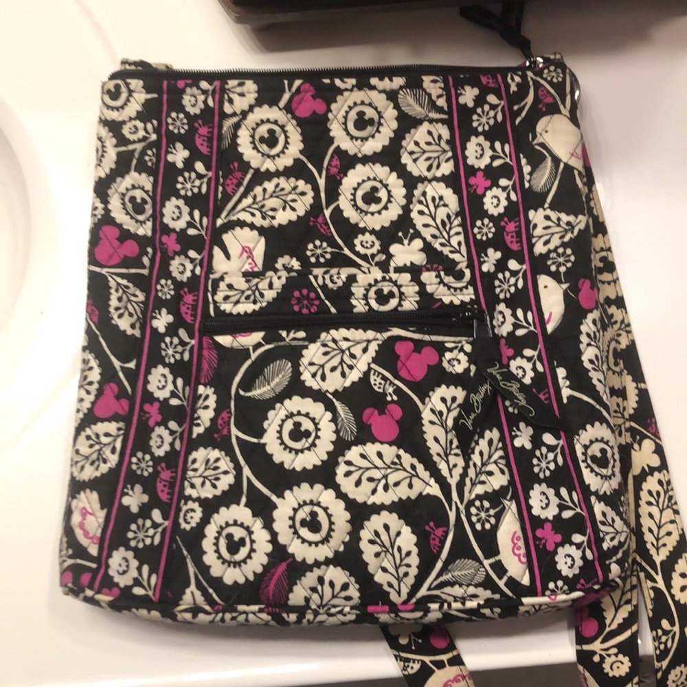 Limited Ed Vera Bradley x Disney Hand Bag